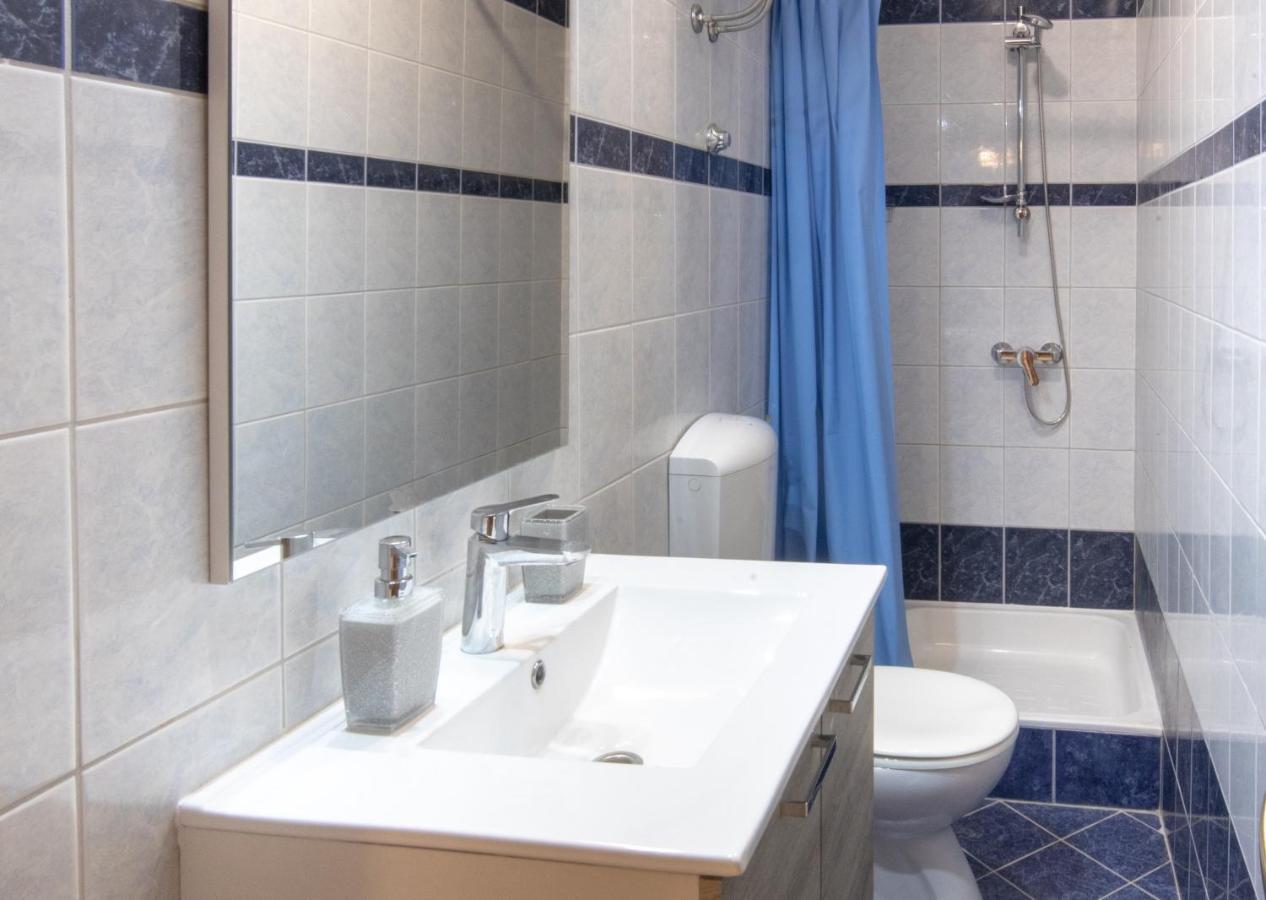 Apartment Dany - Free Beach Parking Makarska Exterior photo
